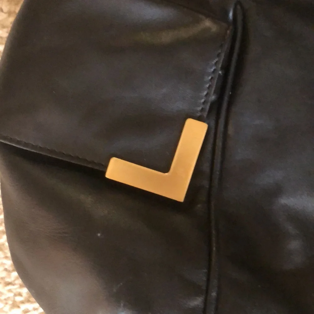 Michael Kors "Beverly" Large Black Leather Gold Hobo Satchel Tote Bag - Picture 5 of 12